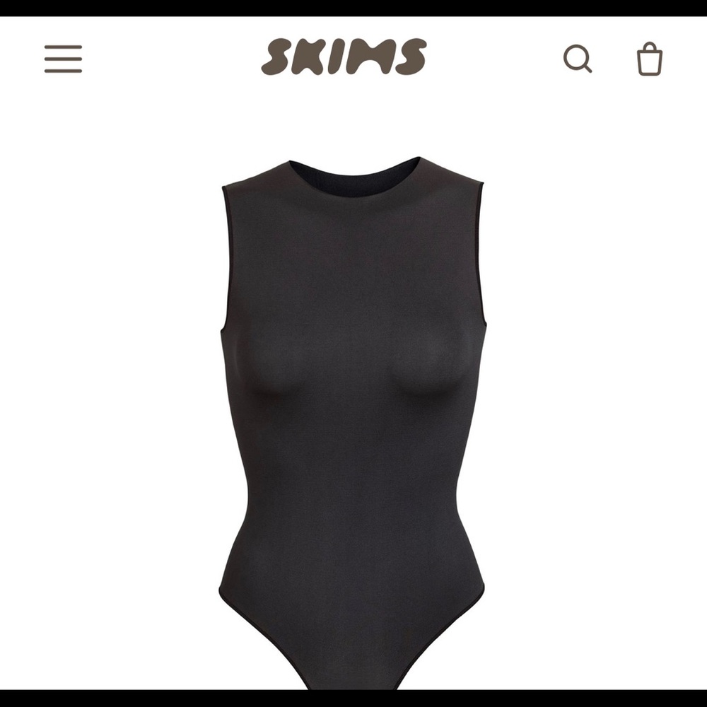 SKIMS ESSENTIAL CREW NECK SLEEVELESS BODYSUIT